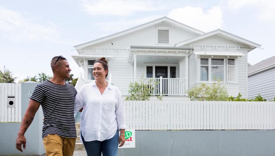First-Time Buyers- Follow Our Step-by-Step Guide to Securing a Mortgage and Purchasing a Home